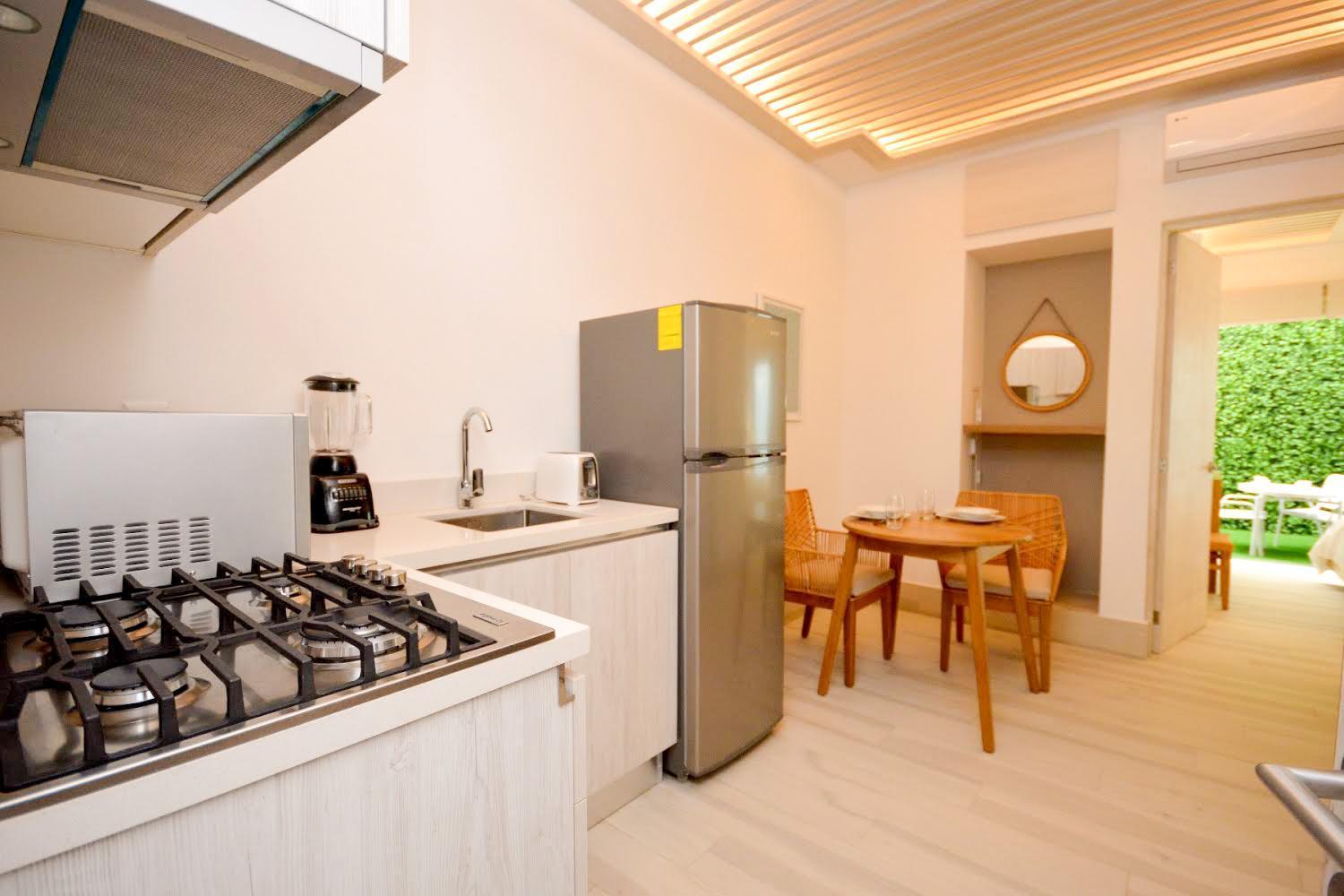 1br Steps From The Beach!