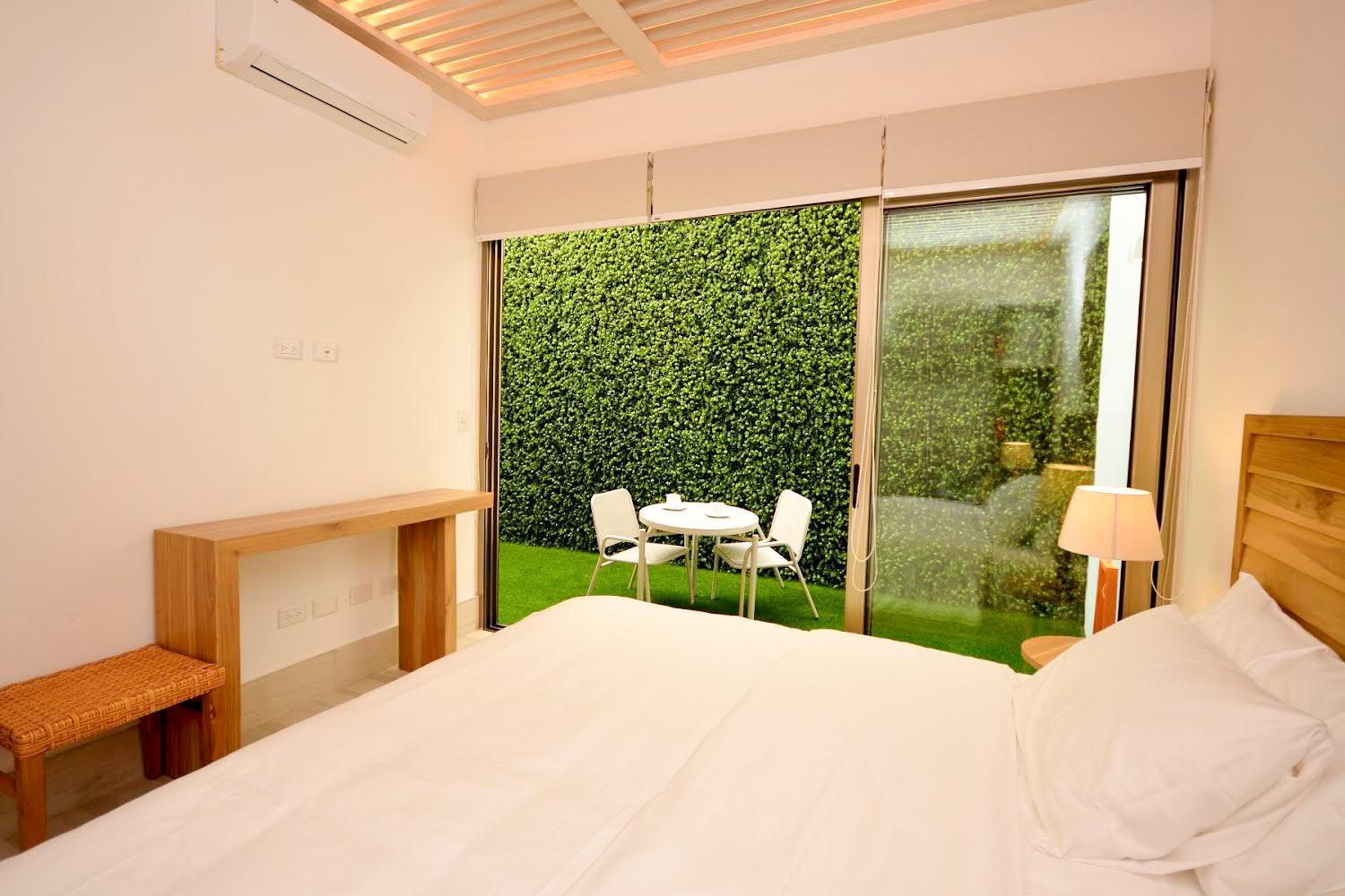 1br Steps From The Beach! *